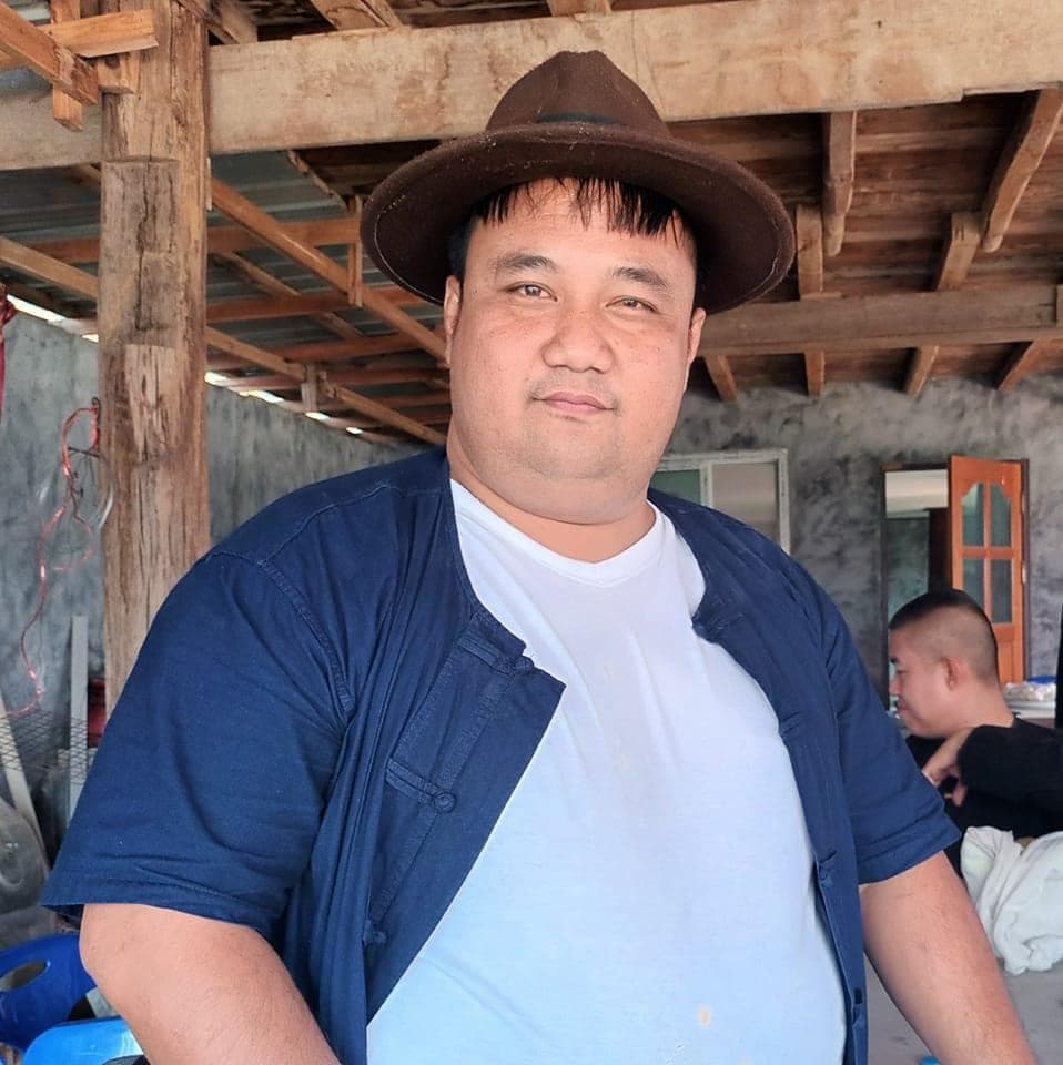 นวลคำ ขะยอมแดง สุภาพชนคนเมือง